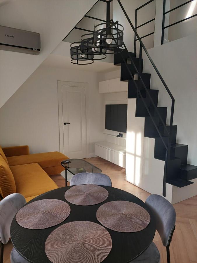 S.I. House Apartment Паланга Екстериор снимка